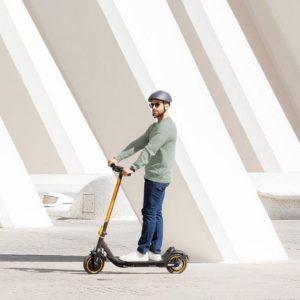 Alternative view of Patinete Eléctrico 350 W Bongo Serie M30 Connected 710 Cecotec